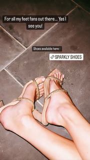 Sophie Sumner feet photo 8