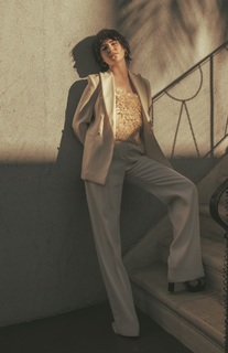 Sophie Thatcher feet photo thumbnail