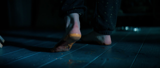 Sophie Thatcher feet photo thumbnail