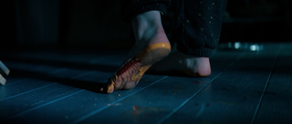 Sophie Thatcher feet photo thumbnail
