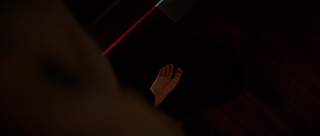 Sophie Thatcher feet photo thumbnail
