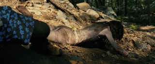 Sophie Thatcher feet photo thumbnail
