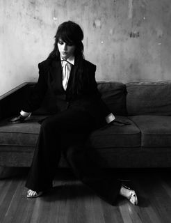 Sophie Thatcher feet photo 3