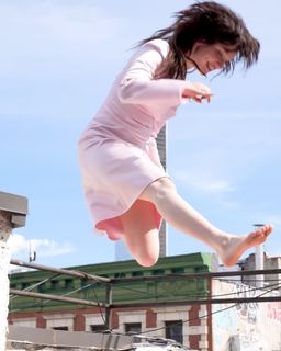 Sophie Thatcher feet photo 4