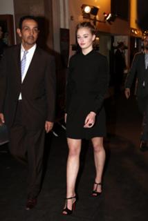 Sophie Turner feet photo thumbnail
