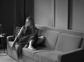 Sophie Turner feet photo thumbnail