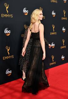 Sophie Turner feet photo thumbnail