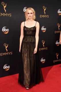 Sophie Turner feet photo thumbnail