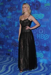 Sophie Turner feet photo thumbnail