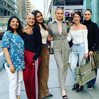 Sophie Turner feet photo thumbnail
