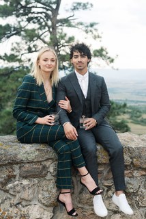 Sophie Turner feet photo thumbnail