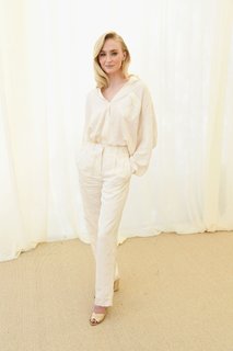 Sophie Turner feet photo thumbnail