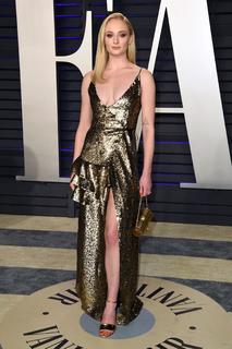 Sophie Turner feet photo thumbnail