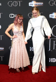 Sophie Turner feet photo thumbnail