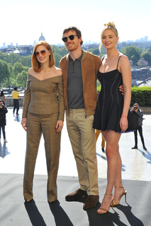 Sophie Turner feet photo thumbnail