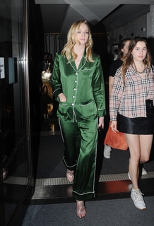 Sophie Turner feet photo thumbnail