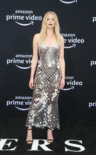 Sophie Turner feet photo thumbnail
