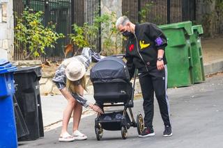 Sophie Turner feet photo thumbnail