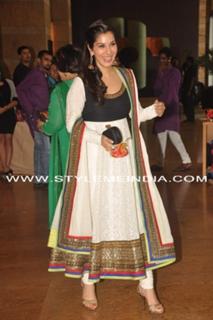 Sophiya Chaudhary feet photo 5