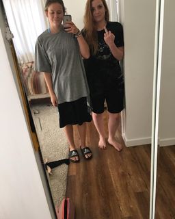 Sosie Bacon feet photo 7