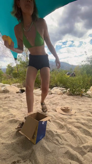Sosie Bacon feet photo 6