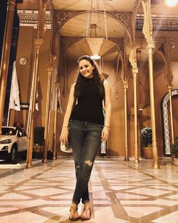 Souhila Mallem feet photo 7
