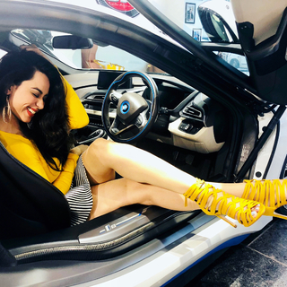 Soundarya Sharma feet photo thumbnail