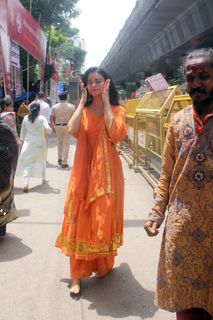 Soundarya Sharma feet photo thumbnail