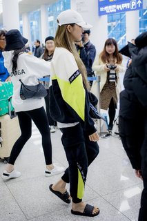 Sowon feet photo 9