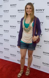 Spencer Grammer feet photo 15