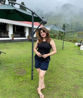 Srabanti Chatterjee feet photo 5