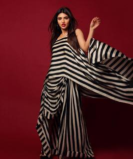 Sreeleela feet photo thumbnail