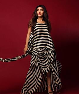 Sreeleela feet photo thumbnail