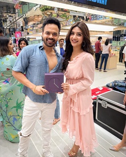 Sreeleela feet photo thumbnail