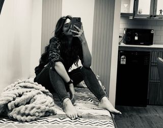 Sreeleela feet photo thumbnail