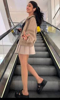 Sreeleela feet photo thumbnail