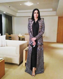 Sridevi feet photo thumbnail