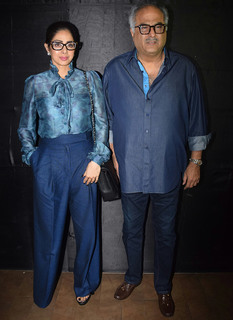 Sridevi feet photo thumbnail