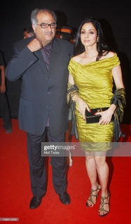 Sridevi feet photo thumbnail