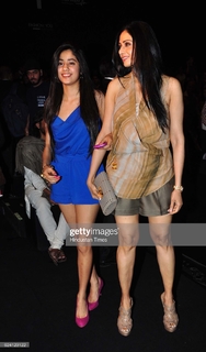 Sridevi feet photo thumbnail