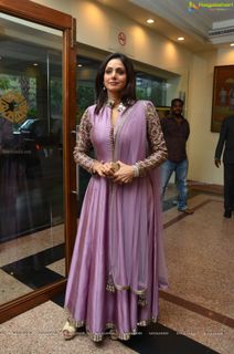 Sridevi feet photo 3