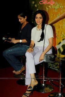 Sridevi feet photo thumbnail