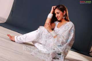 Sridevi Vijaykumar feet photo 14