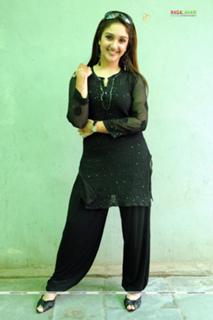 Sridevi Vijaykumar feet photo 14