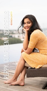 Srinidhi Shetty feet photo thumbnail