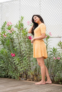 Srinidhi Shetty feet photo thumbnail