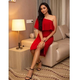 Srinidhi Shetty feet photo thumbnail