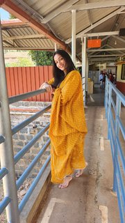 Srinidhi Shetty feet photo thumbnail