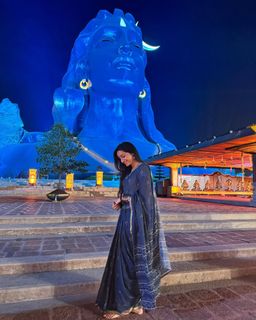 Srinidhi Shetty feet photo thumbnail