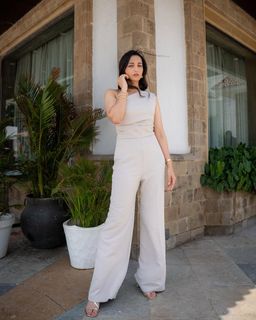 Srinidhi Shetty feet photo thumbnail